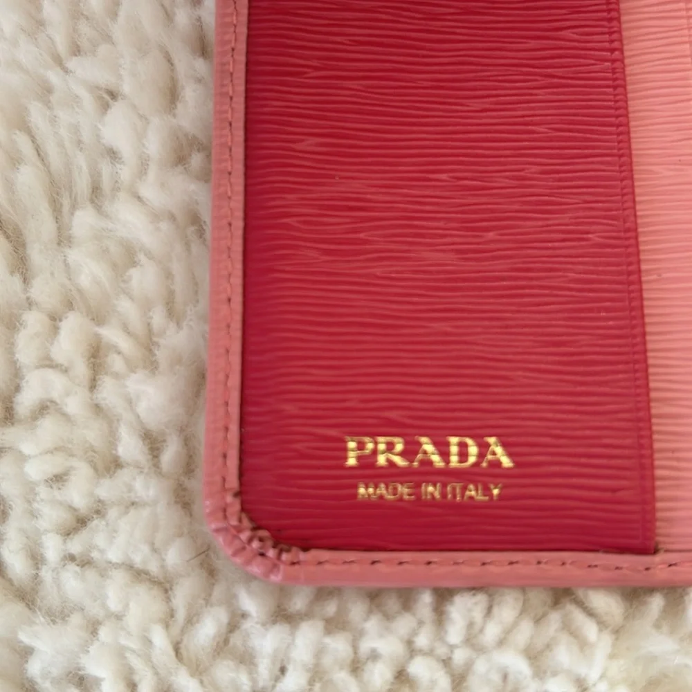 PRADA Saffiano Pink Bifold Wallet - Picture 10 of 10